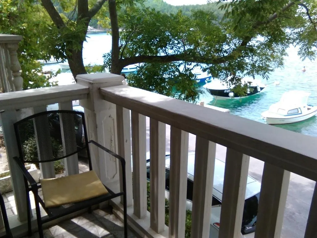 Apartment In Jadranovo With Sea View, Balcony, Air Conditioning, Wi-Fi
