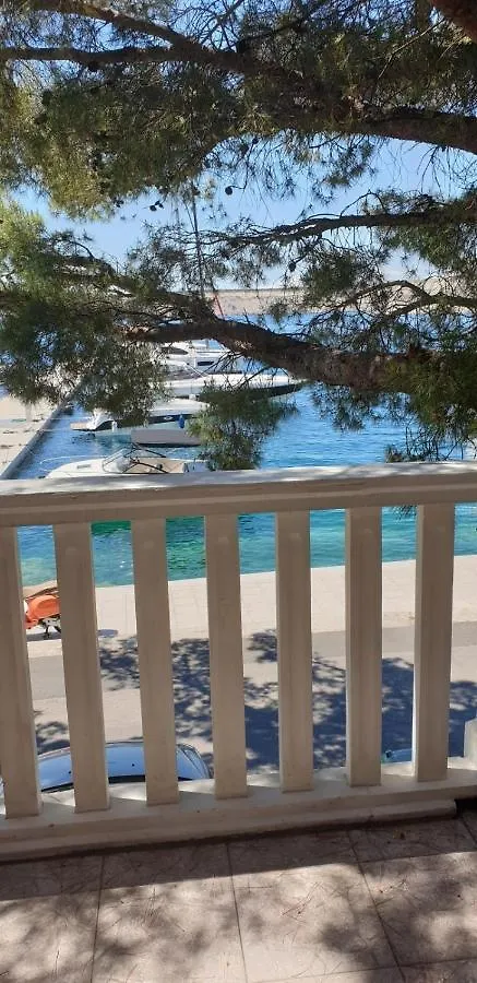 Apartment In Jadranovo With Sea View, Balcony, Air Conditioning, Wi-Fi