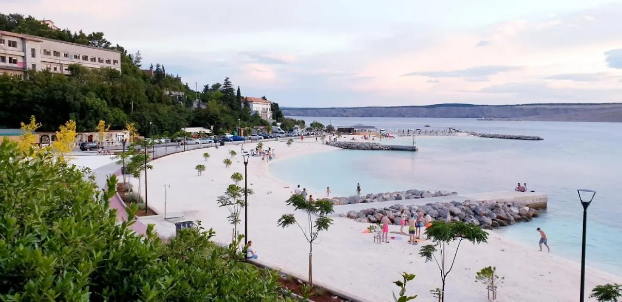 Apartment In Jadranovo With Sea View, Balcony, Air Conditioning, Wi-Fi